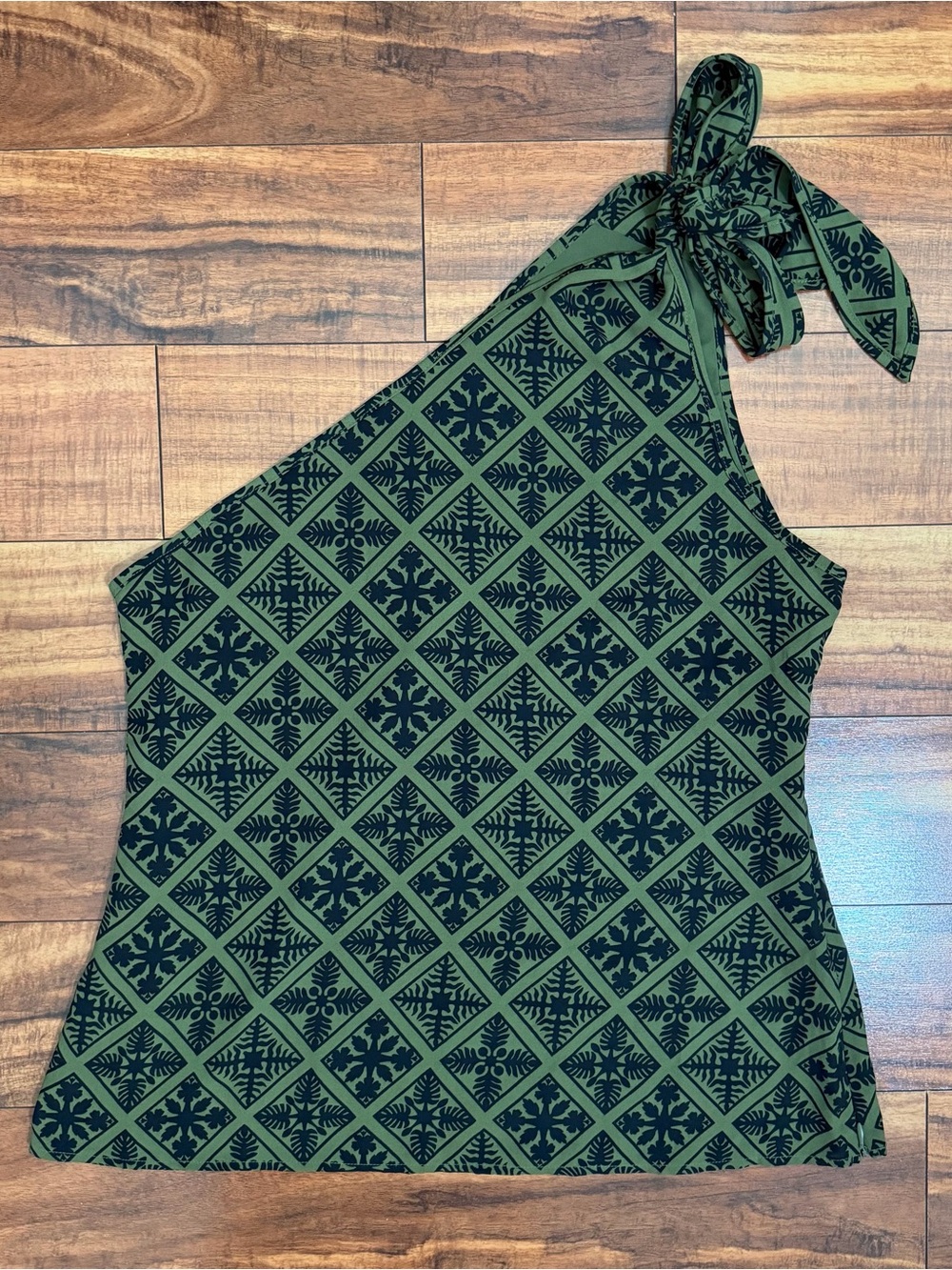 HAWAII’S FINEST Quilt Print Blouse